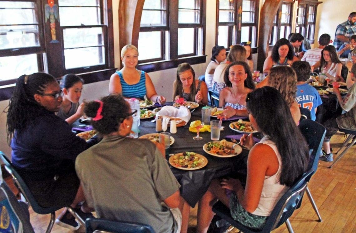 Food Service for School Trips - South Mountain YMCA Camps